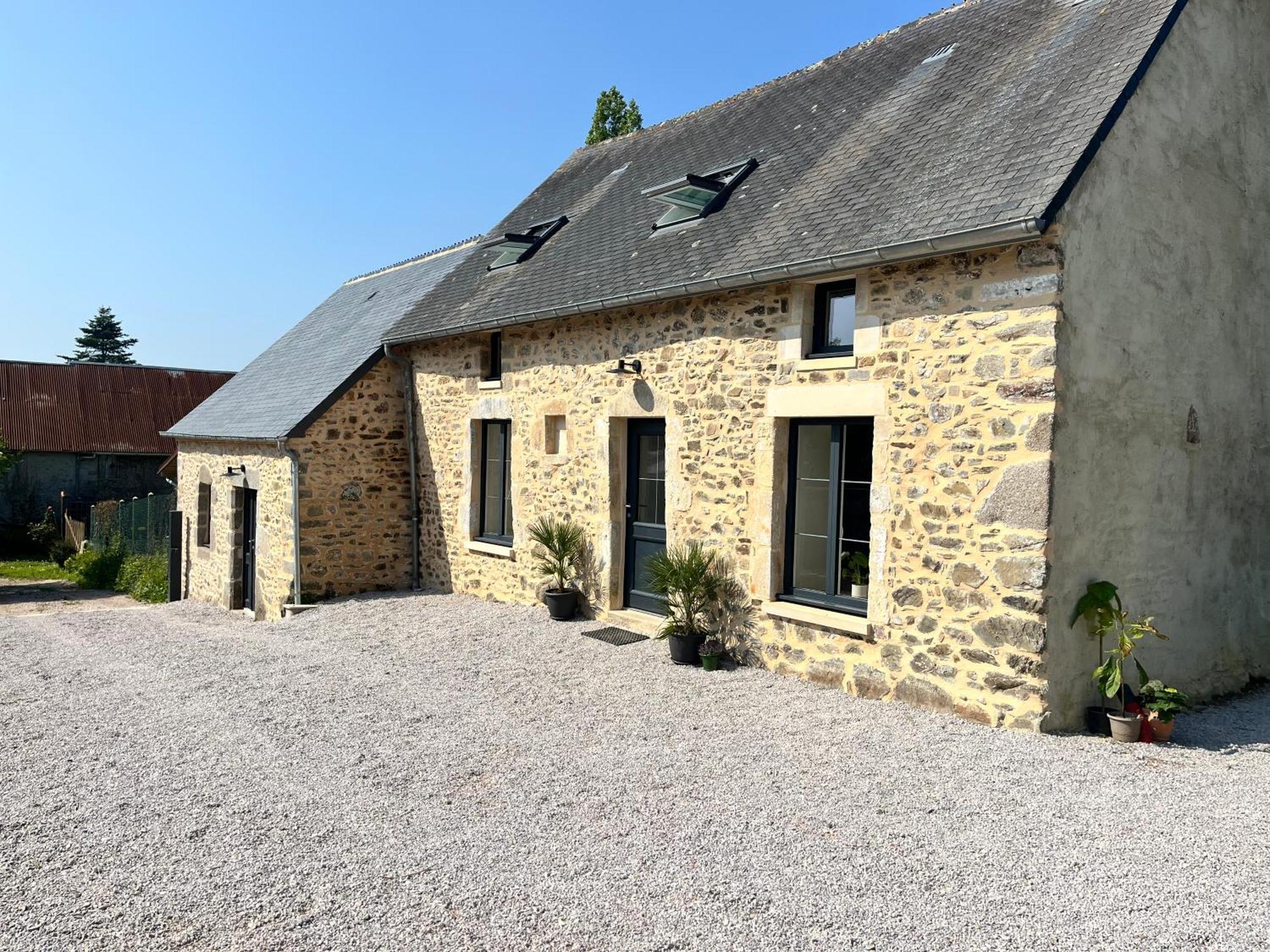 Aux Portes De La Hougue Quettehou Esterno foto